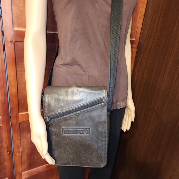 Handbag - Picture 7 of 7